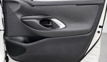 TOYOTA YARIS BUSINESS 1.5 120H HYBRID AÑO 2022 lleno