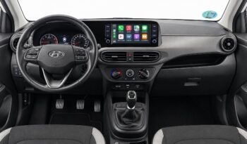 HYUNDAI i10 KLASS 1.0 AÑO 2022 lleno