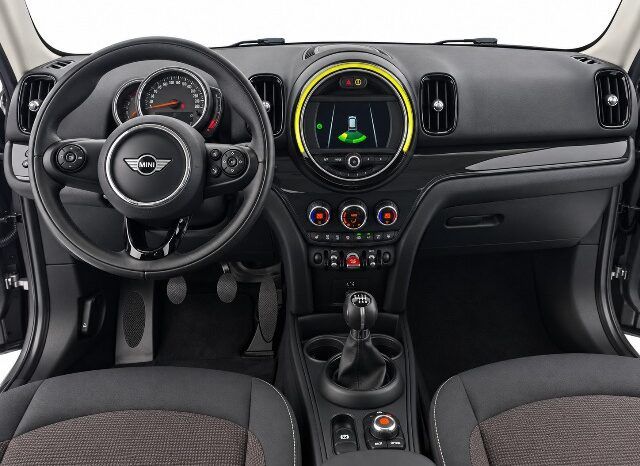 MINI COUNTRYMAN COOPER 1.5i 136CV MODELO 2020 lleno