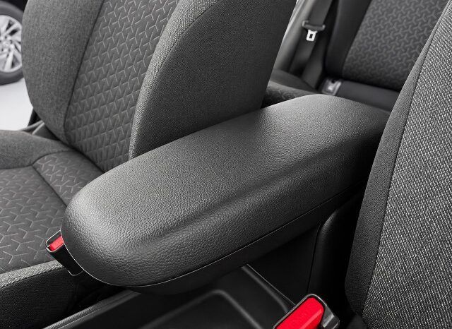 TOYOTA YARIS CROSS 1.5 120H HYBRID AÑO 2022 lleno