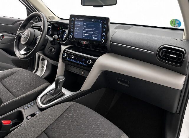 TOYOTA YARIS CROSS 1.5 120H HYBRID AÑO 2022 lleno