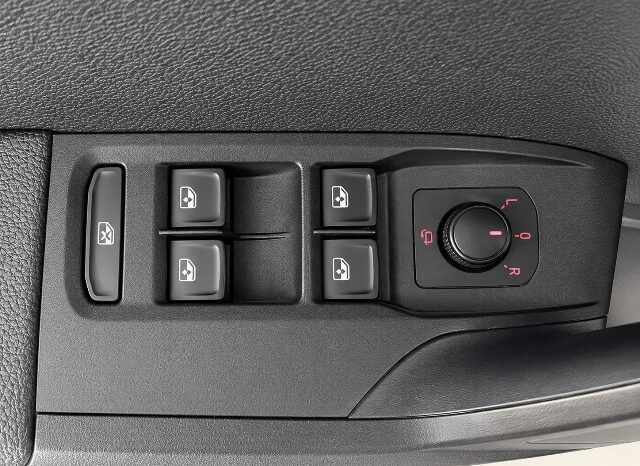 SEAT ARONA STYLE PLUS 1.0TSi 95CV AÑO 2018 lleno